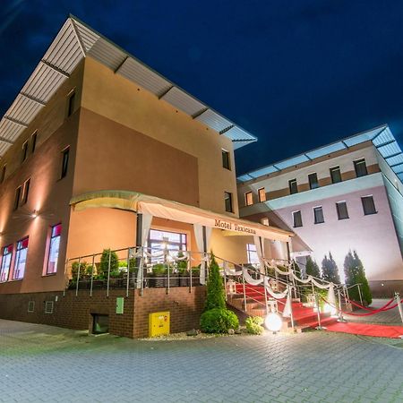 Sulechów Hotel Texicana מראה חיצוני תמונה