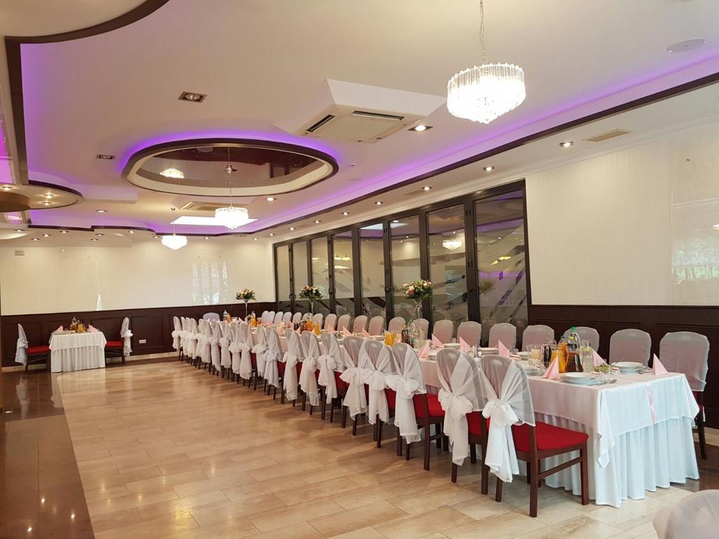 Sulechów Hotel Texicana מראה חיצוני תמונה