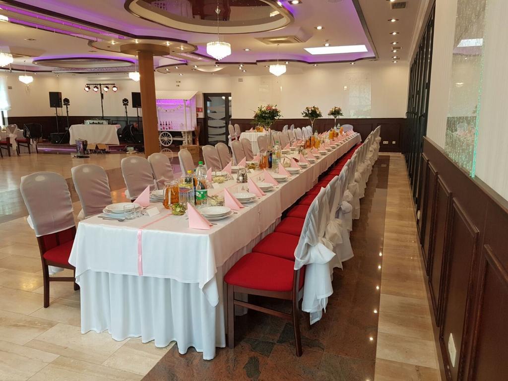 Sulechów Hotel Texicana מראה חיצוני תמונה