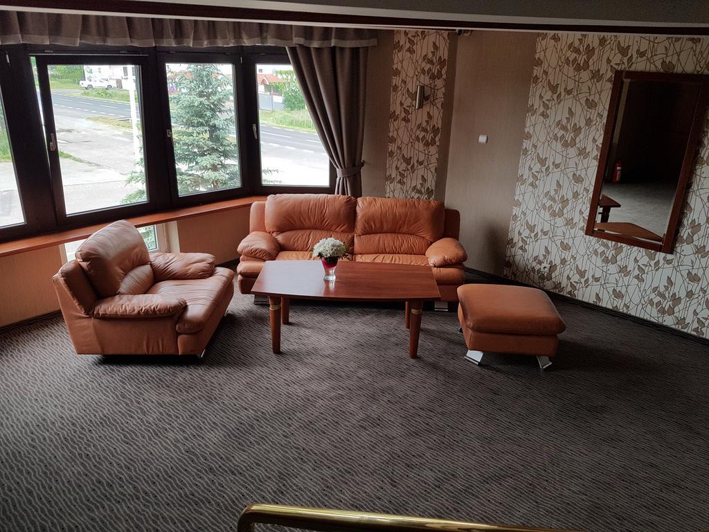 Sulechów Hotel Texicana מראה חיצוני תמונה