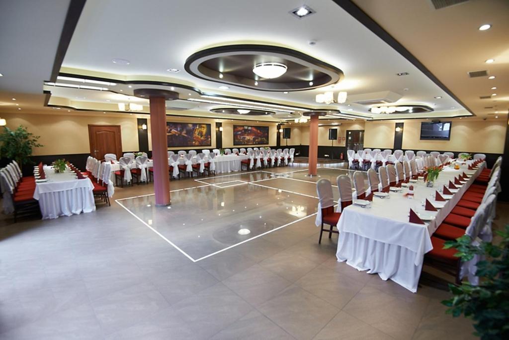 Sulechów Hotel Texicana מראה חיצוני תמונה