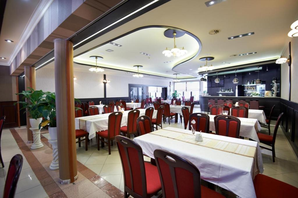 Sulechów Hotel Texicana מראה חיצוני תמונה