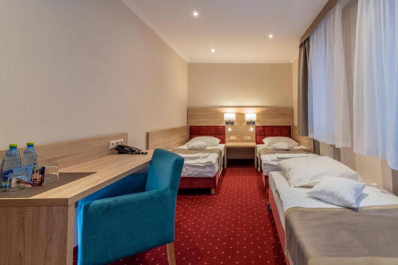 Sulechów Hotel Texicana מראה חיצוני תמונה