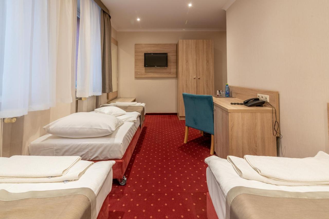 Sulechów Hotel Texicana מראה חיצוני תמונה