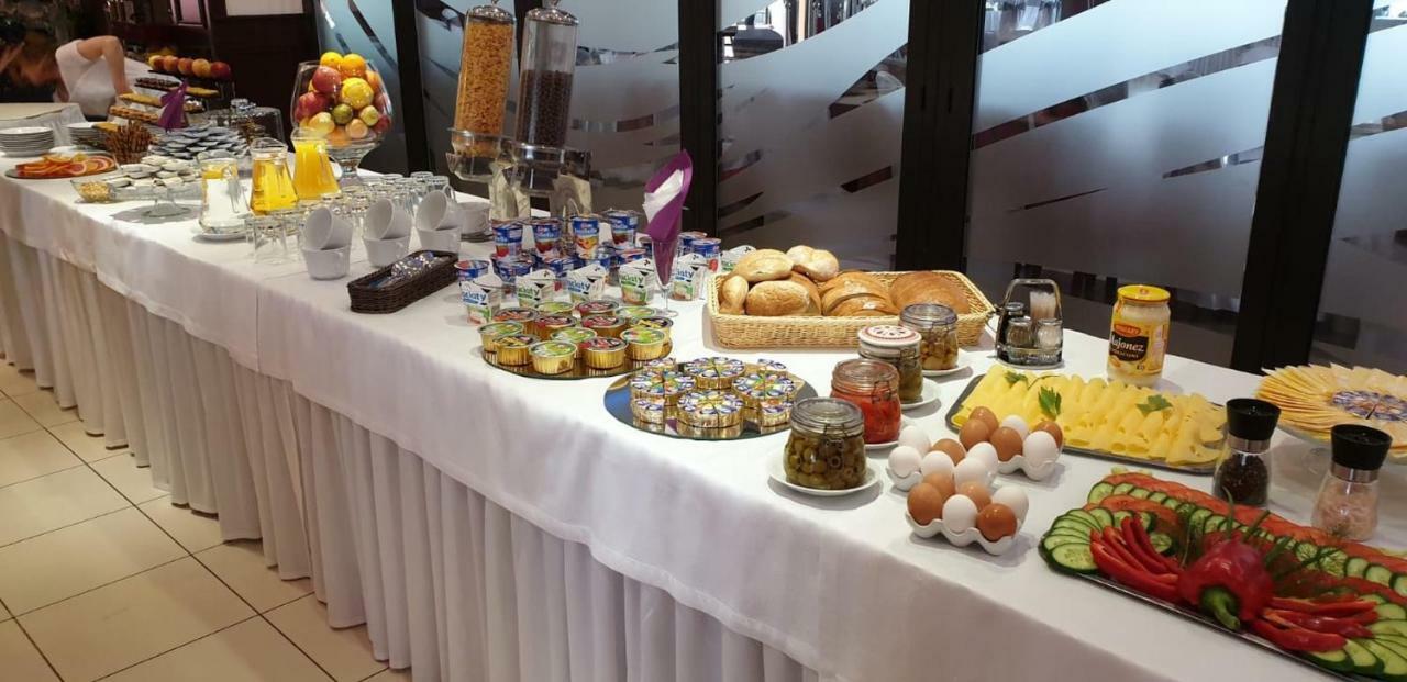Sulechów Hotel Texicana מראה חיצוני תמונה