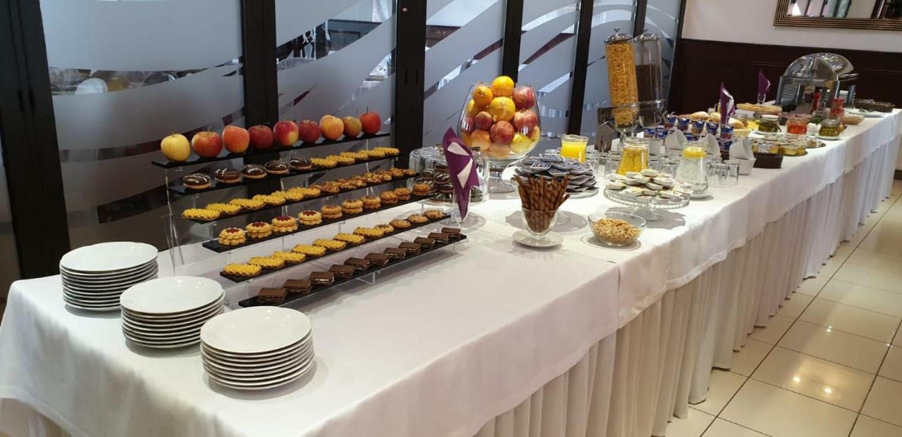 Sulechów Hotel Texicana מראה חיצוני תמונה