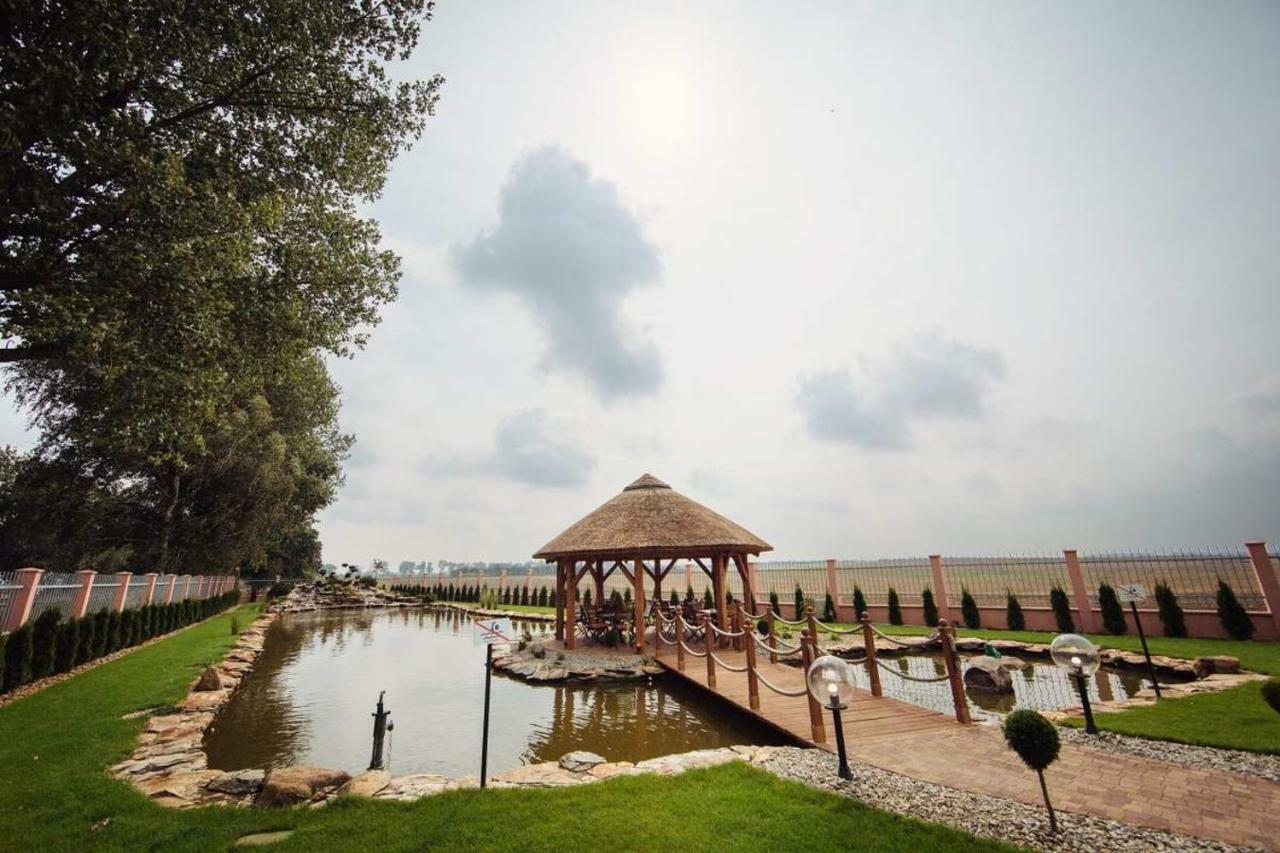 Sulechów Hotel Texicana מראה חיצוני תמונה