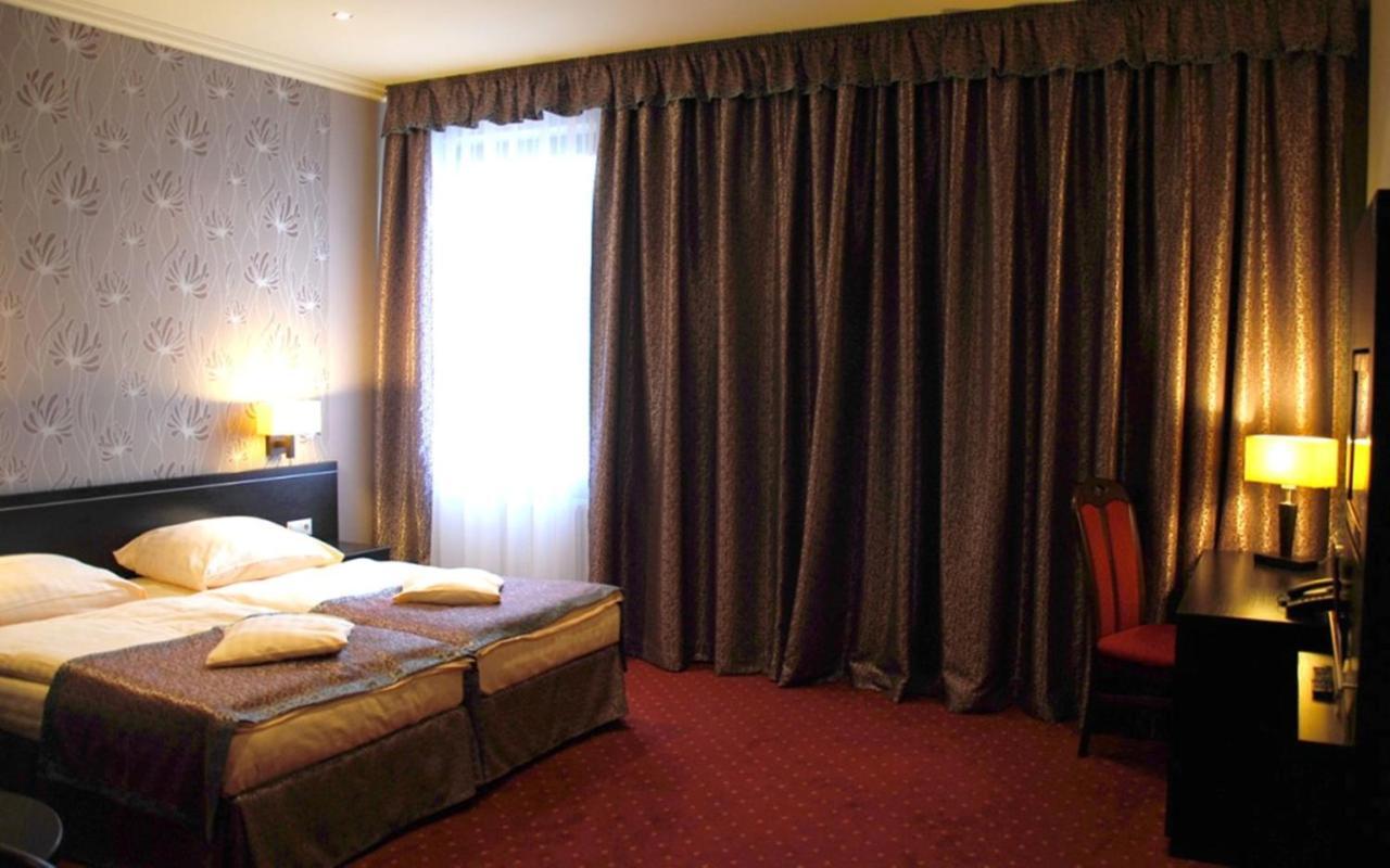 Sulechów Hotel Texicana חדר תמונה